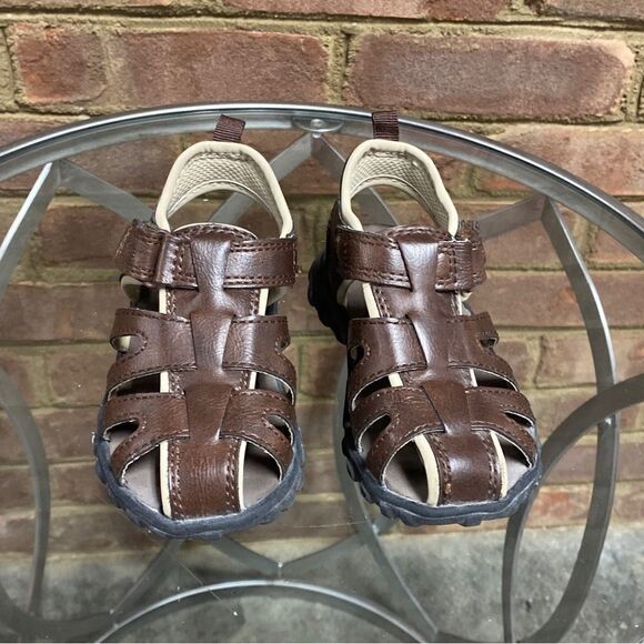 Carter’s Brown Fisherman Shoes Size 7 - Picture 5 of 9